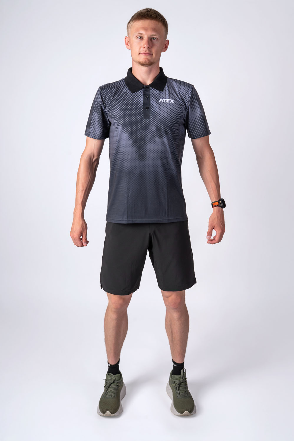 Športové tričko s golierom